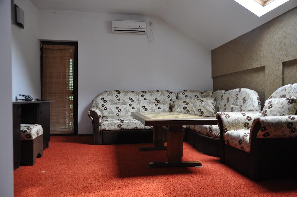 Pensiunea Valahia Brezoi Oda fotoğraf